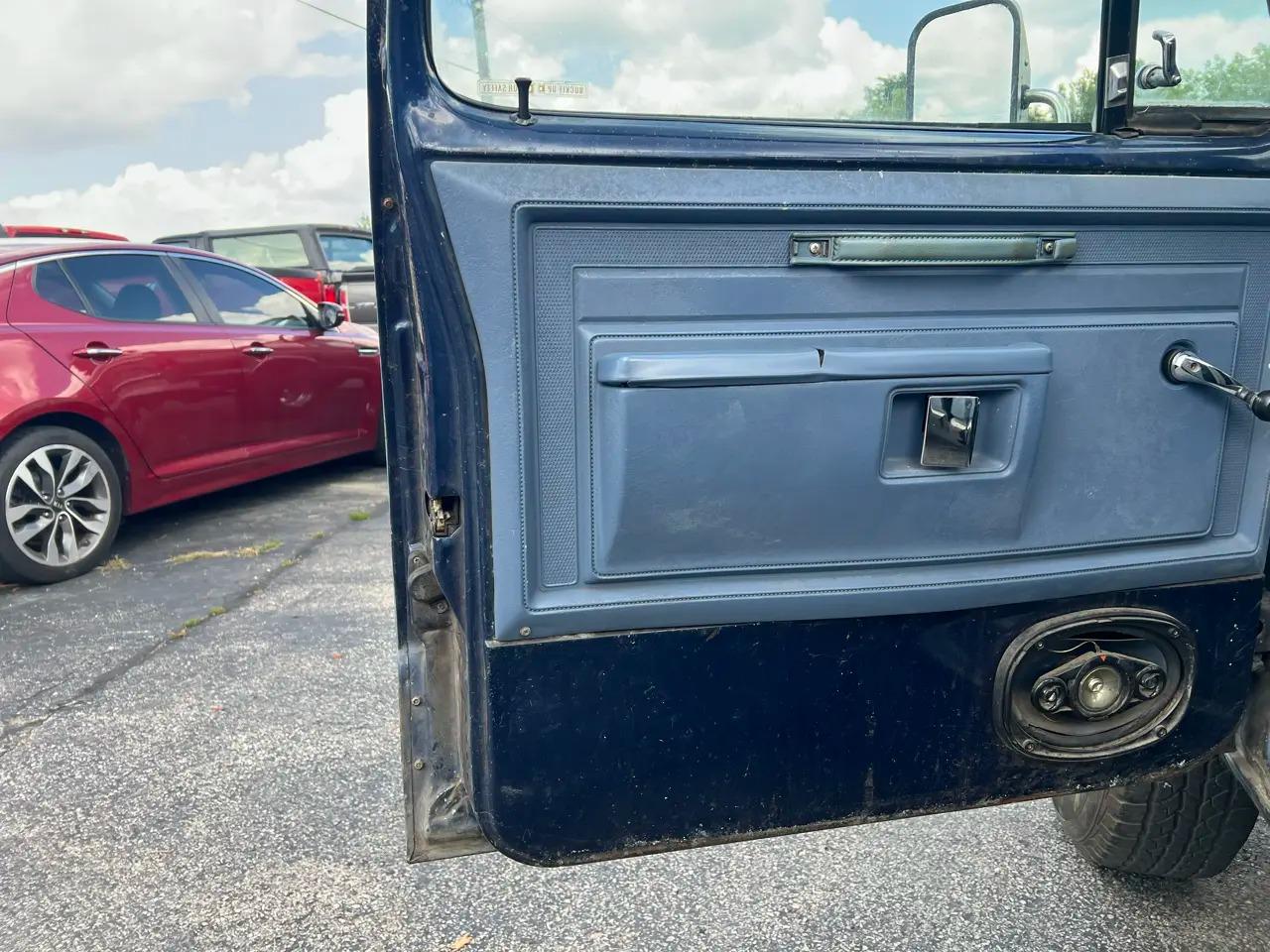 1986 Dodge W250 Sweptline