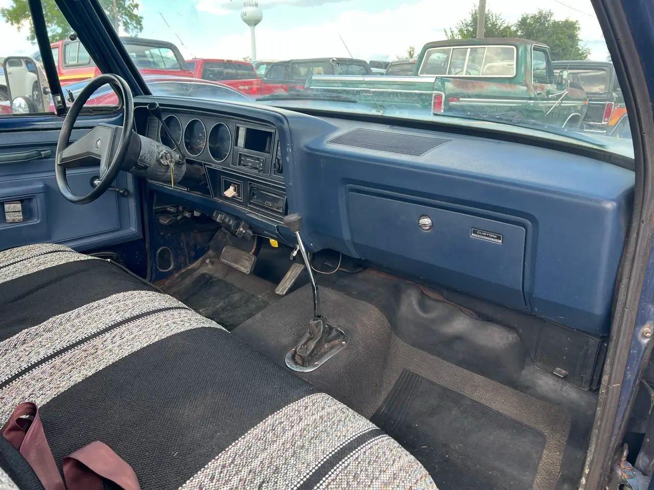 1986 Dodge W250 Sweptline