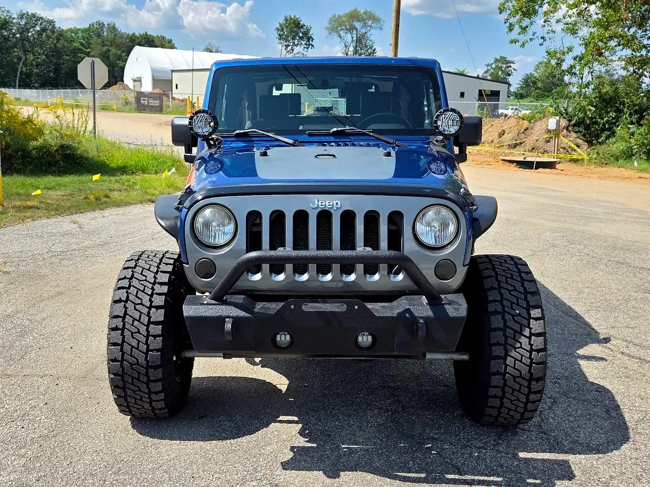 2010 Jeep Wrangler Mountain - 4