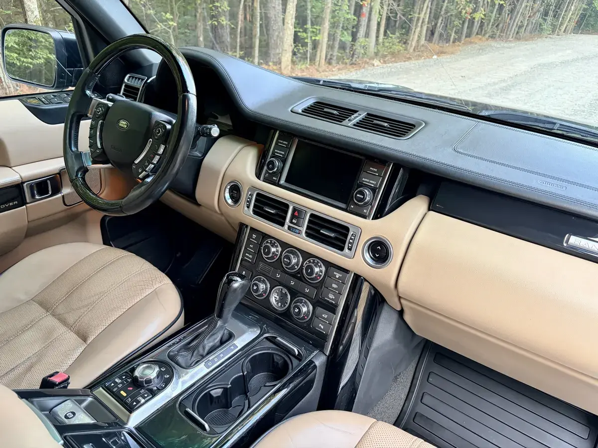 2012 Land Rover Range Rover HSE Lux