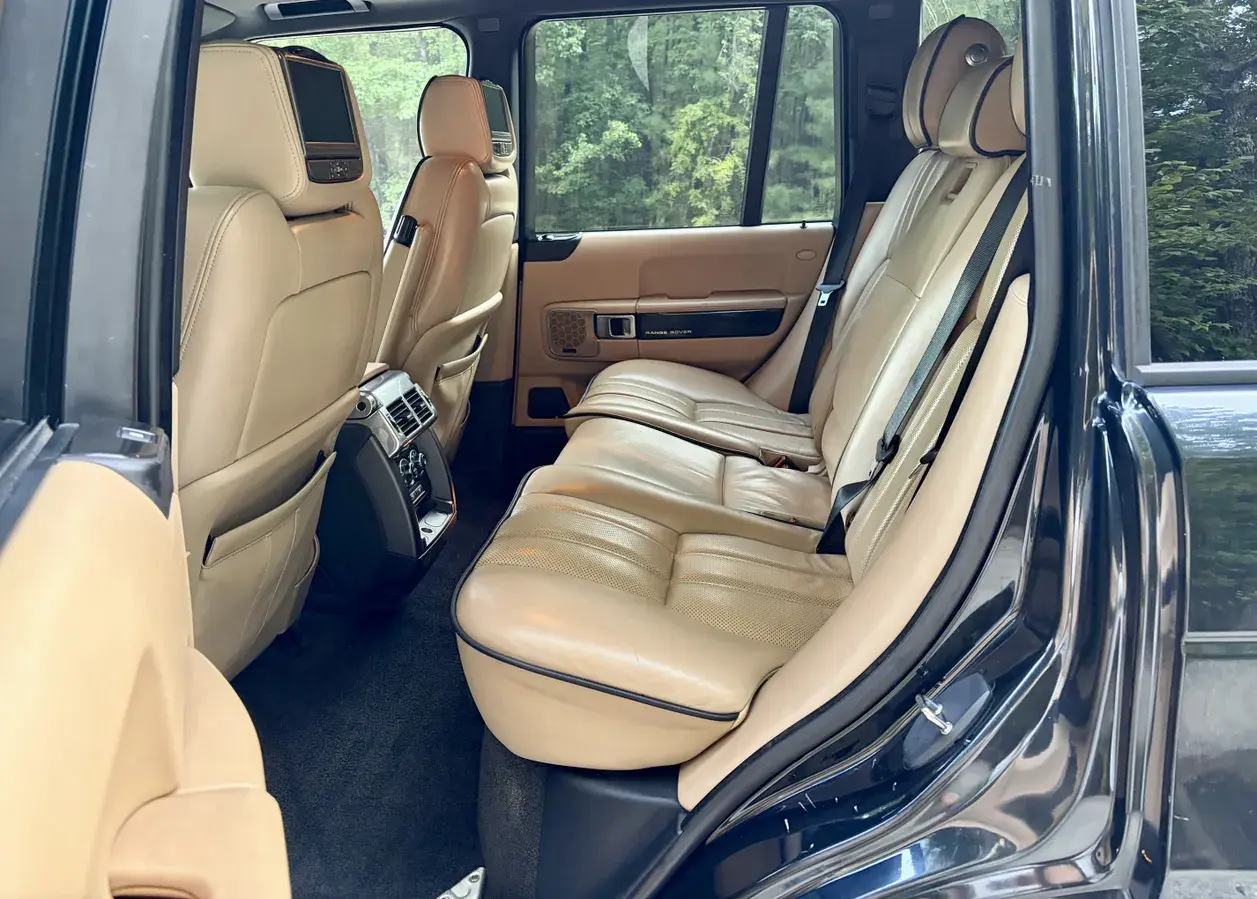 2012 Land Rover Range Rover HSE Lux