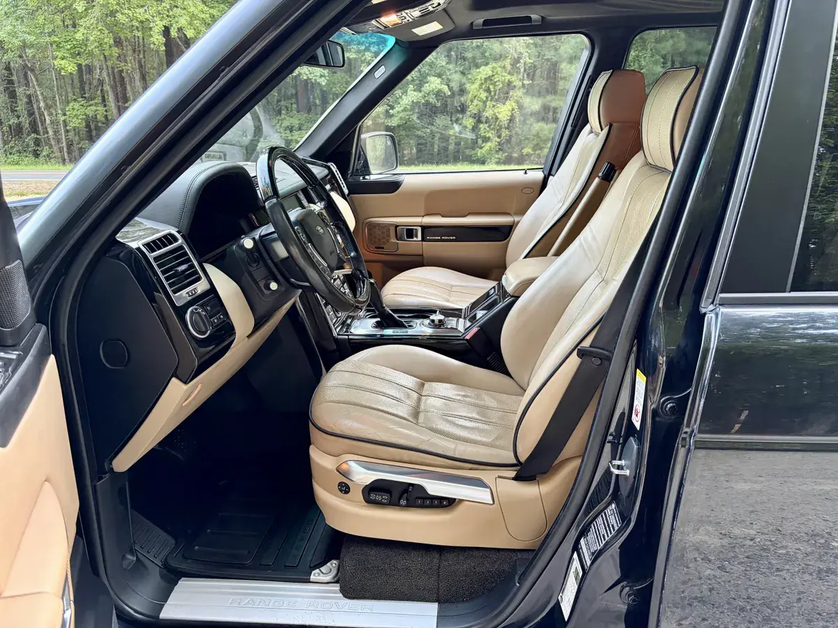 2012 Land Rover Range Rover HSE Lux