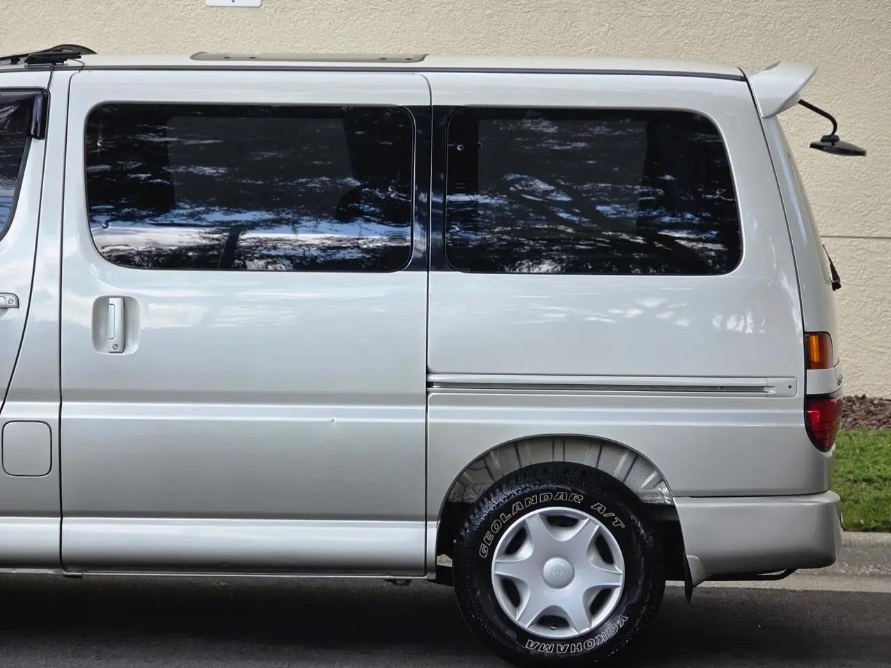 1996 Toyota Granvia