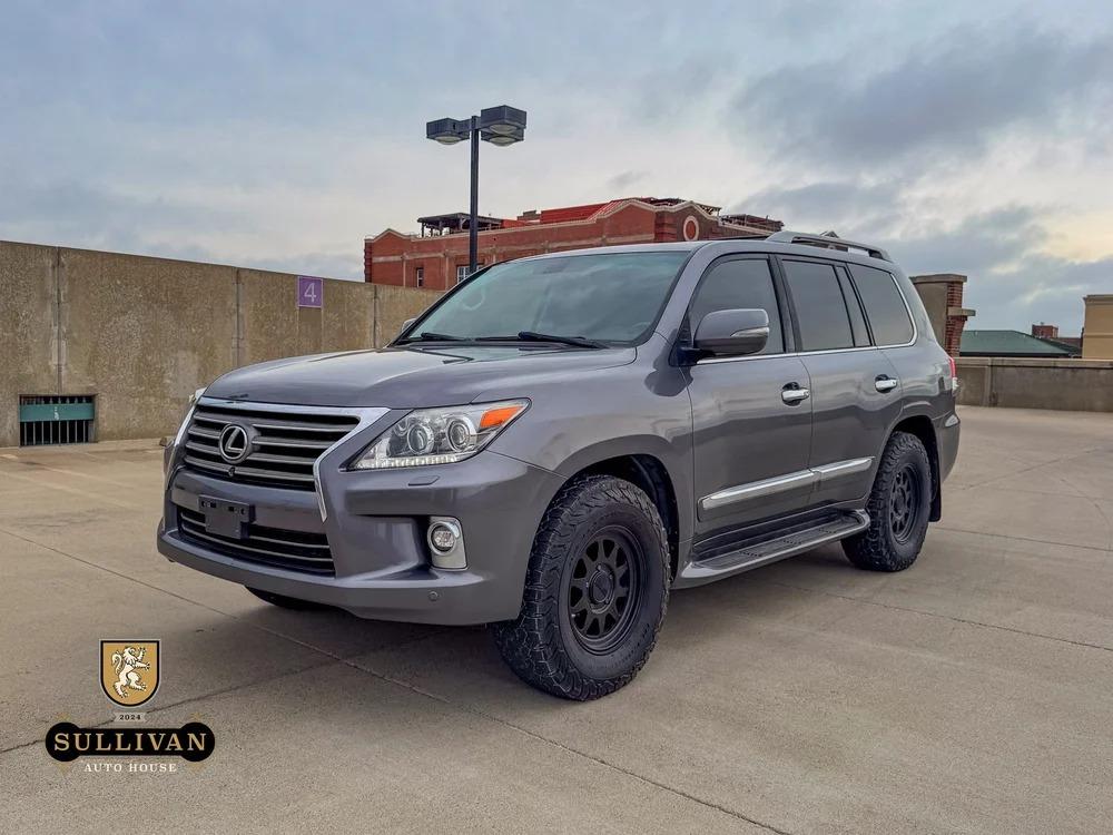  Lexus LX