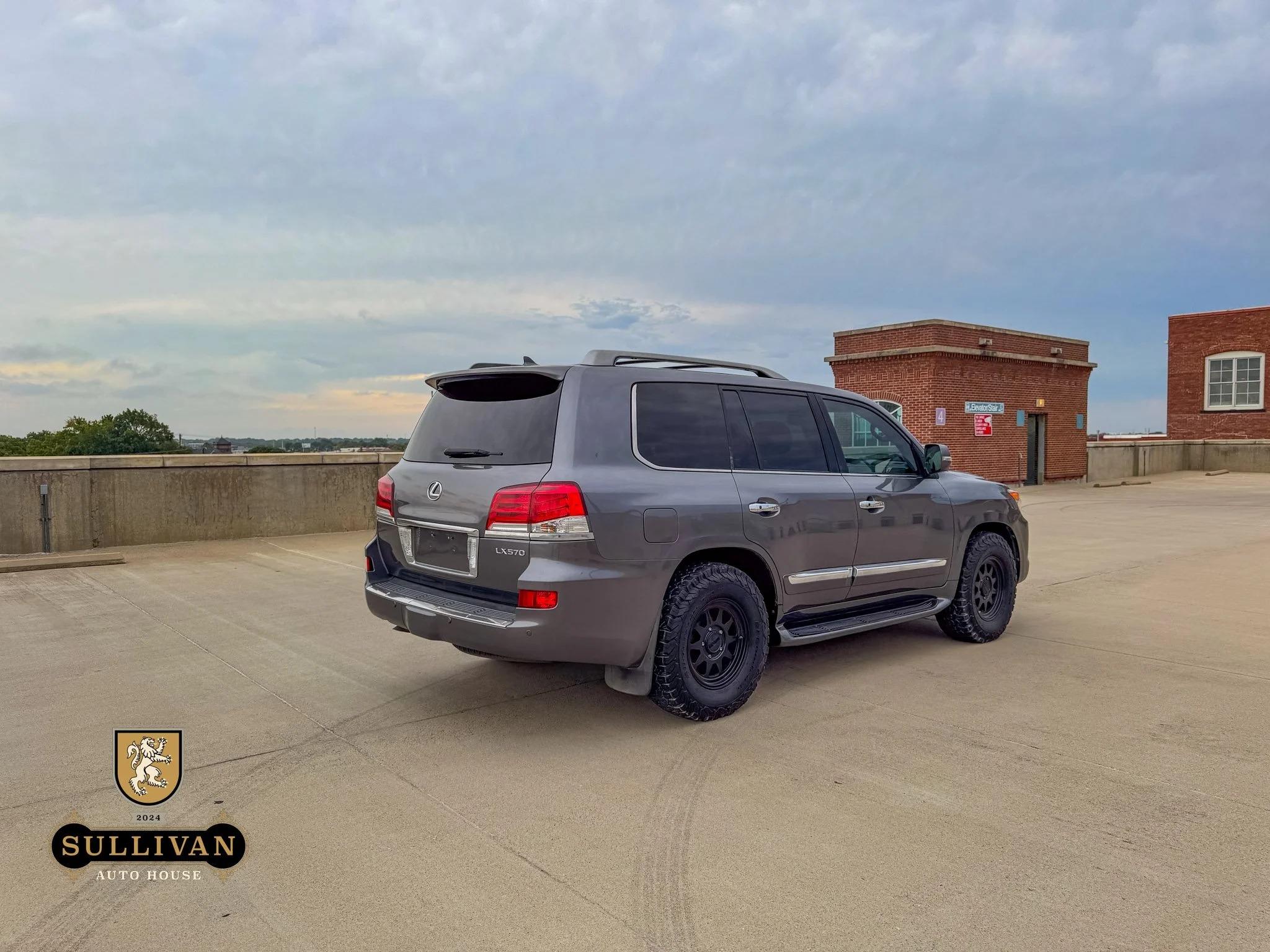 2014 Lexus LX 570