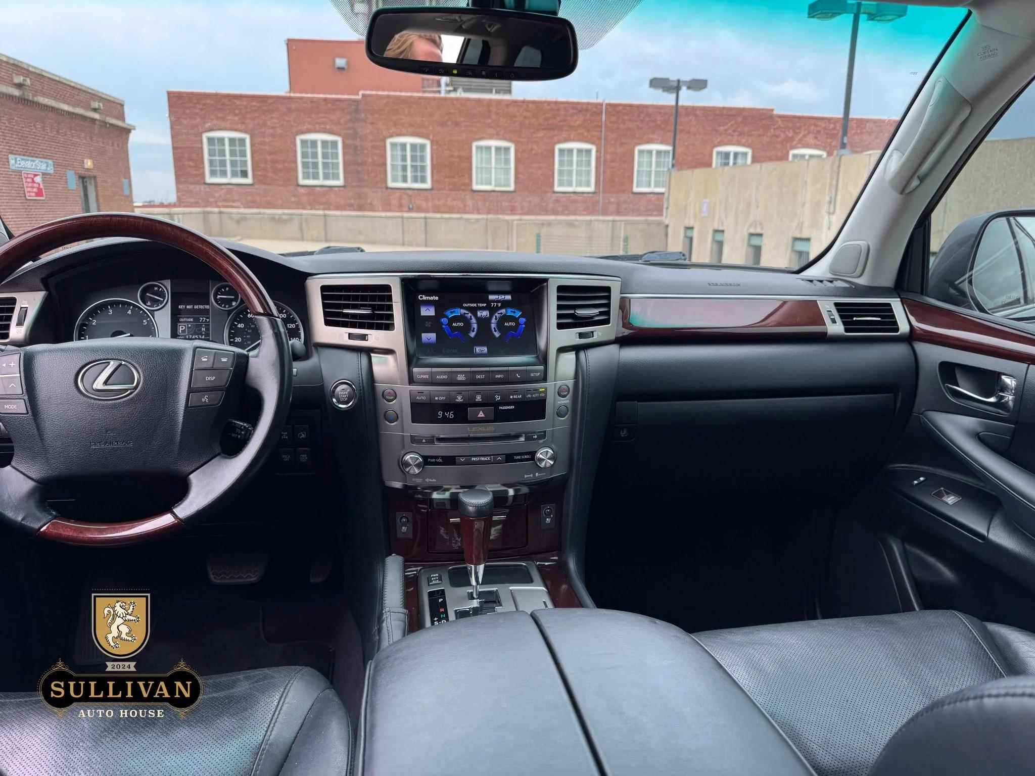 2014 Lexus LX 570