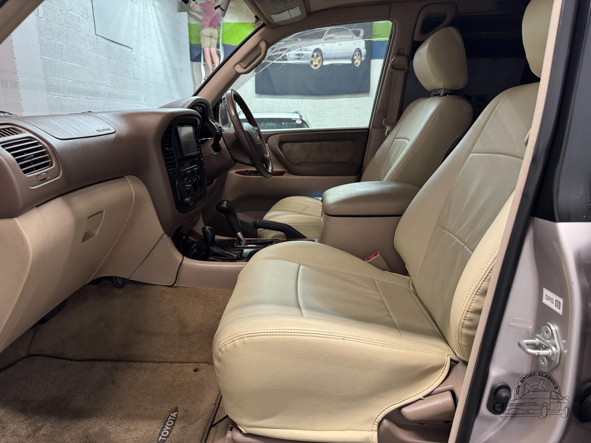 1998 Toyota Land Cruiser HDJ101 Active Vacation