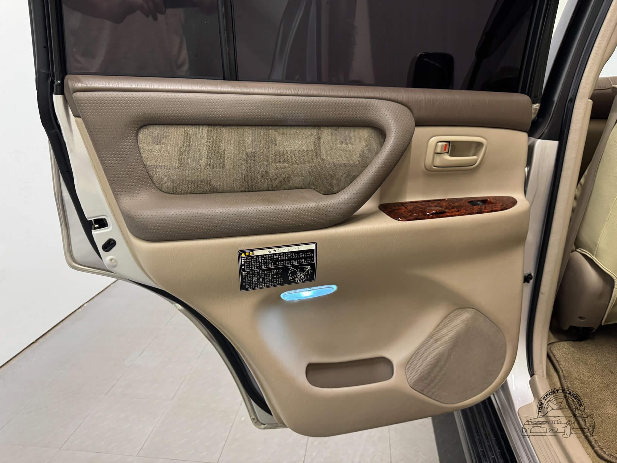 1998 Toyota Land Cruiser HDJ101 Active Vacation