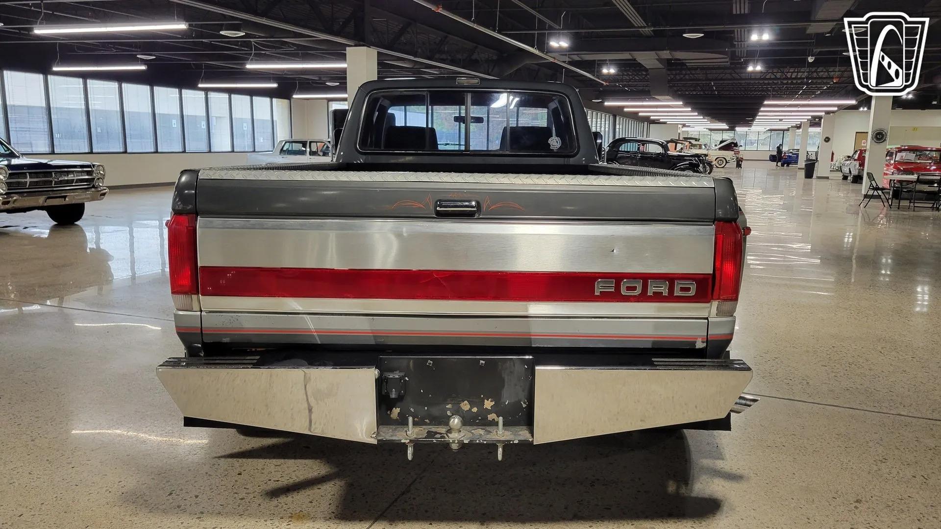 1987 Ford F-250 Centurion Dually