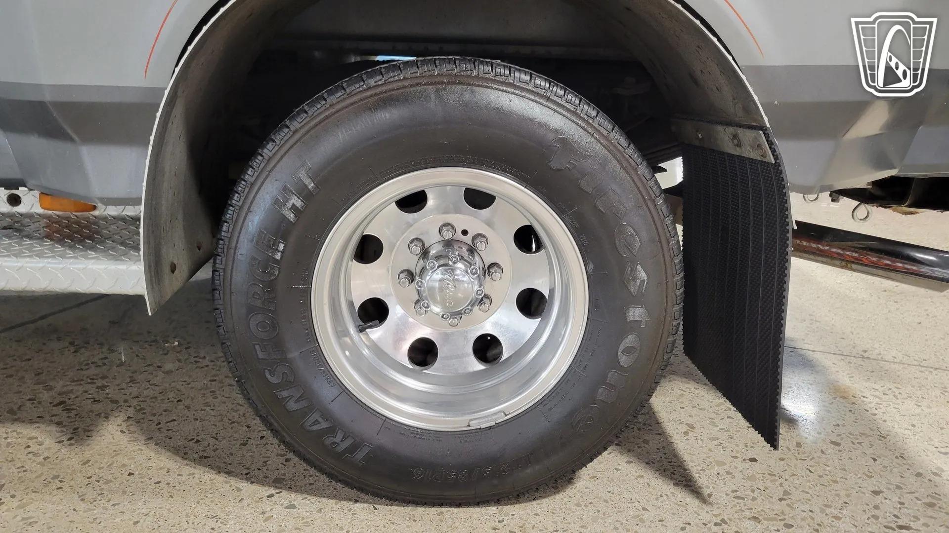 1987 Ford F-250 Centurion Dually - 5