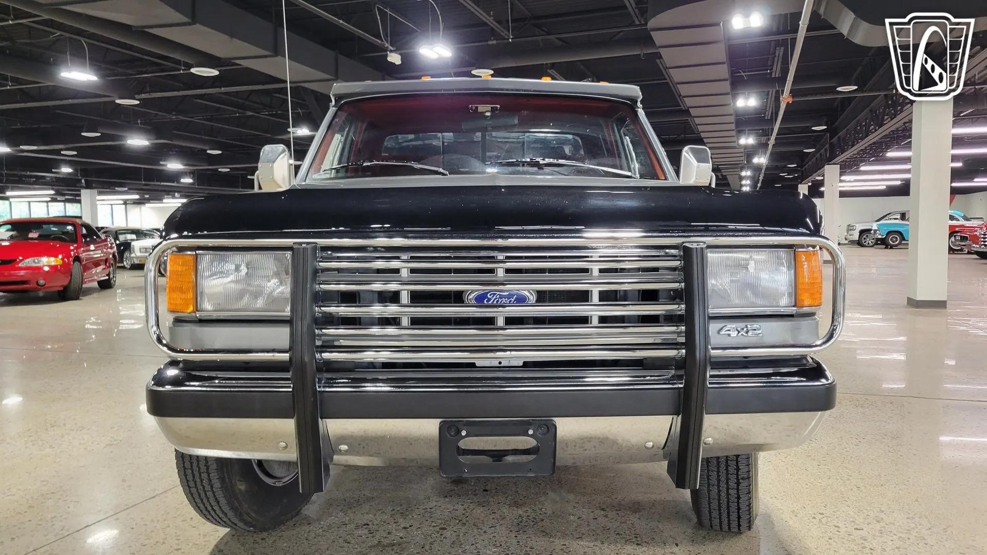 1987 Ford F-250 Centurion Dually