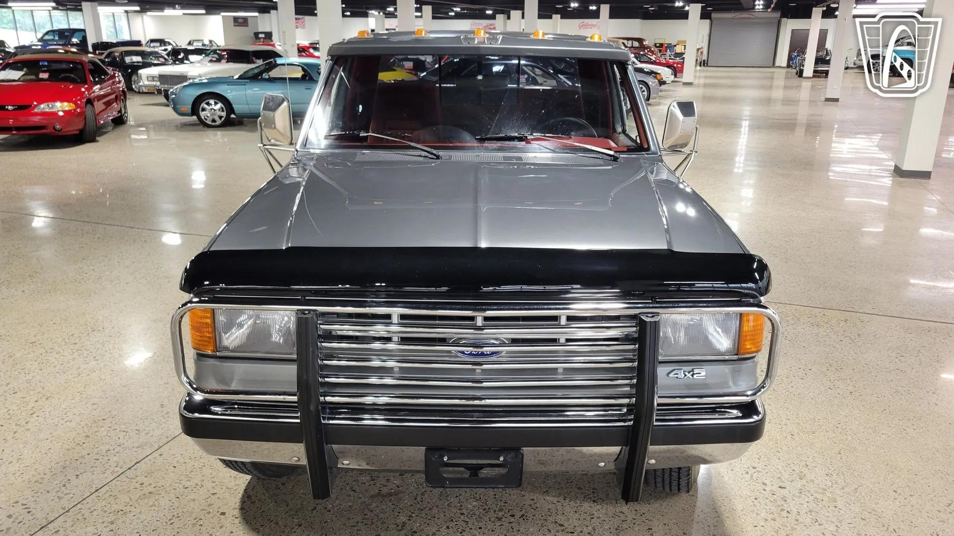1987 Ford F-250 Centurion Dually