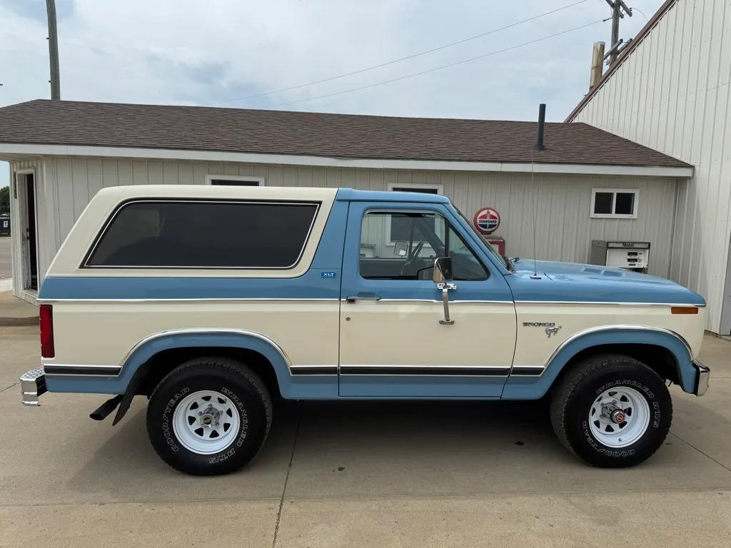 1981 Ford Bronco Custom