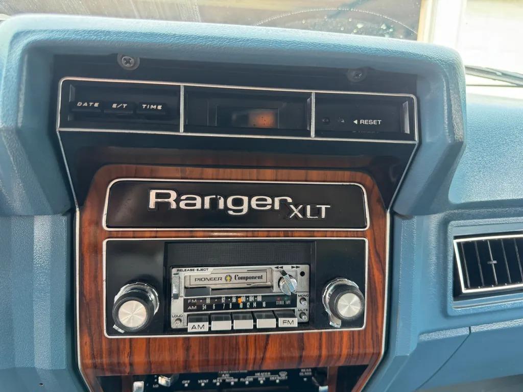 1981 Ford Bronco Custom