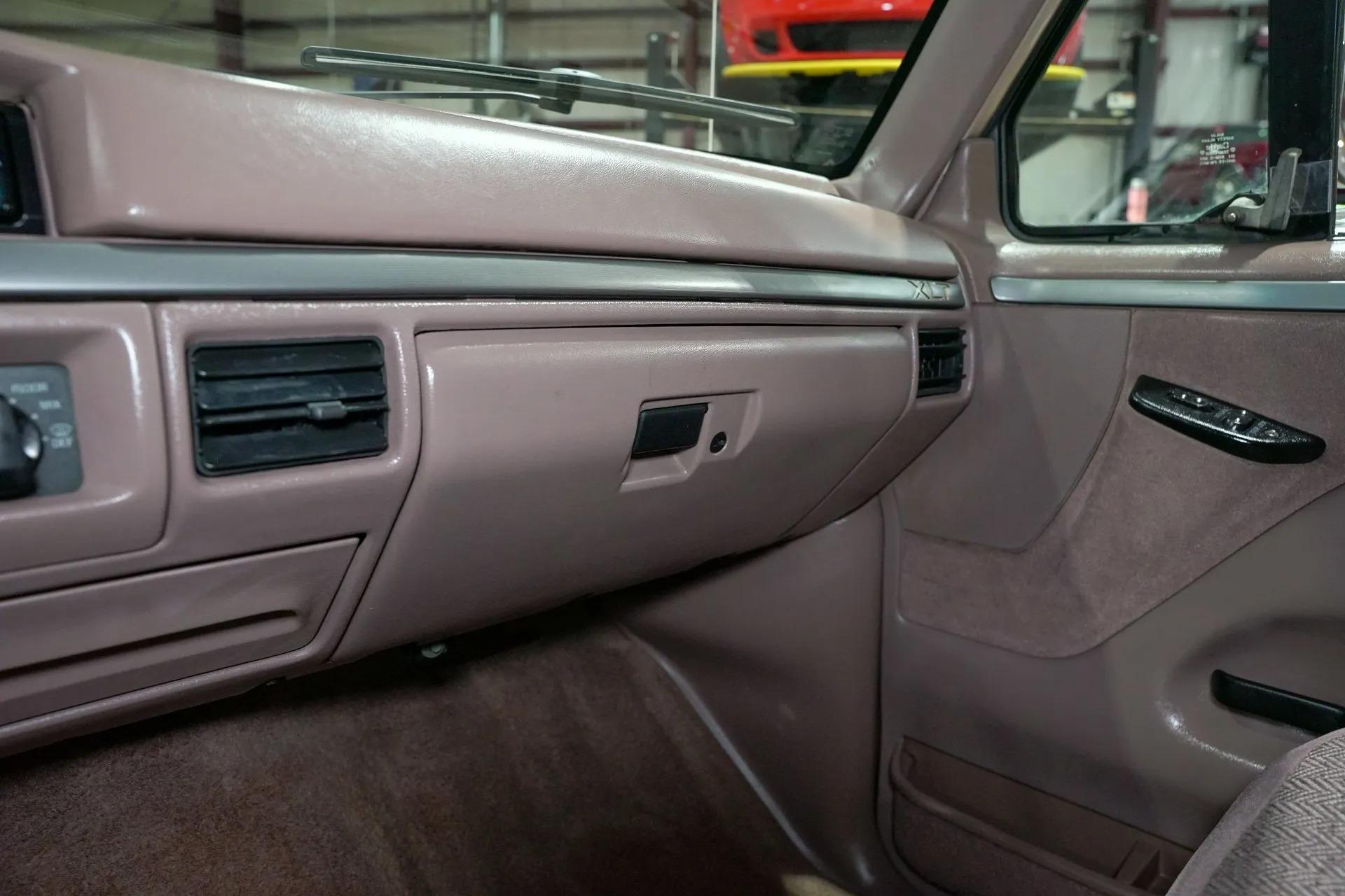 1993 Ford F-150 XLT