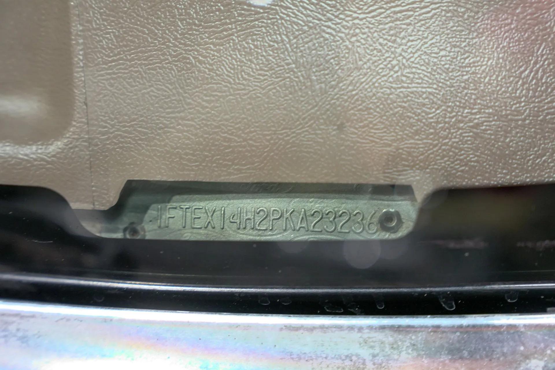 1993 Ford F-150 XLT