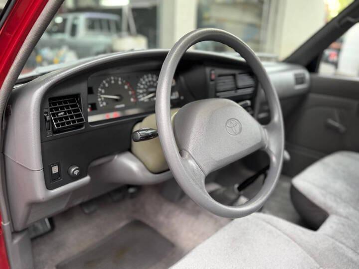 1993 Toyota Pickup DLX