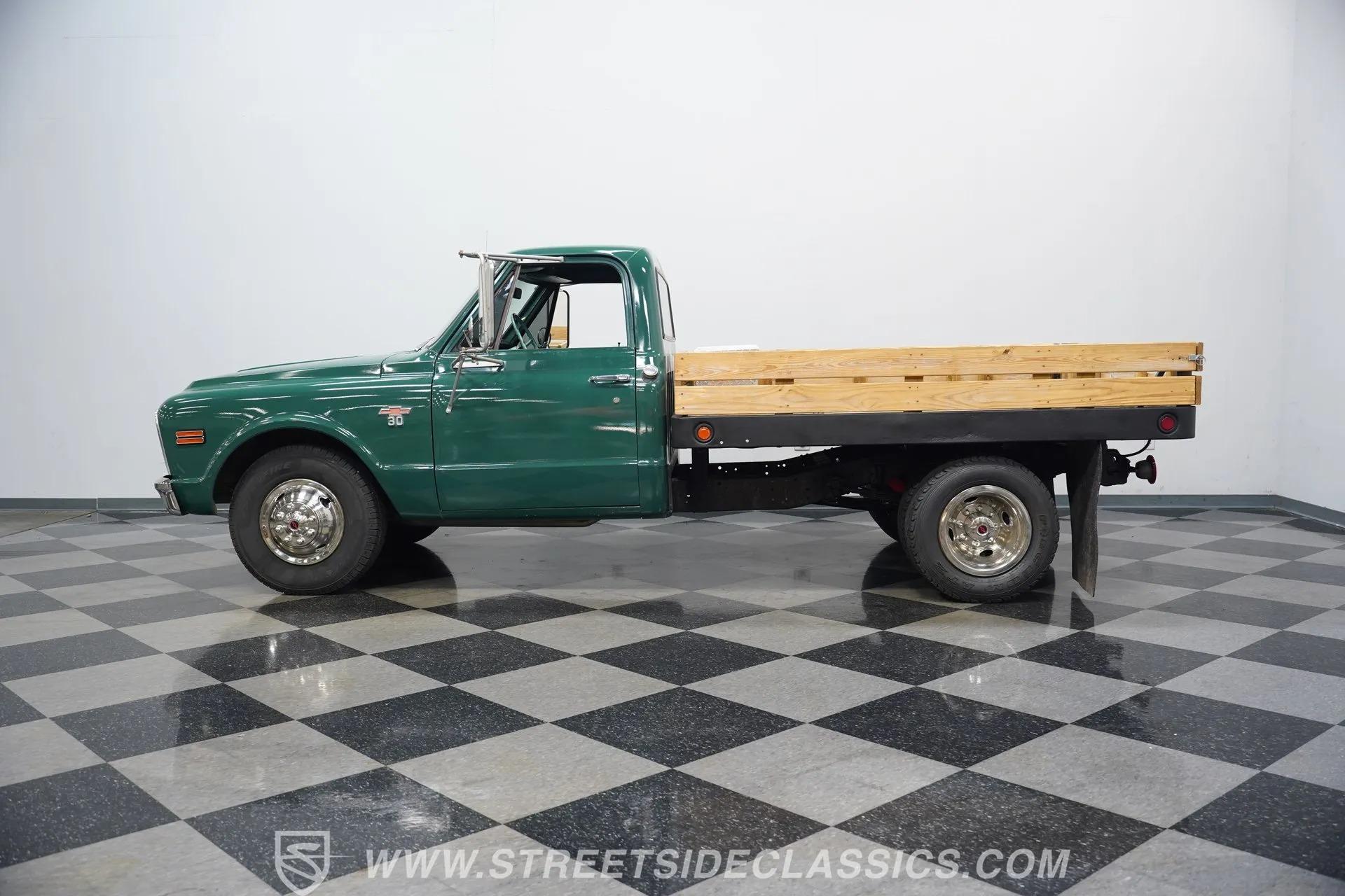 1968 Chevrolet C30 Flatbed Dually