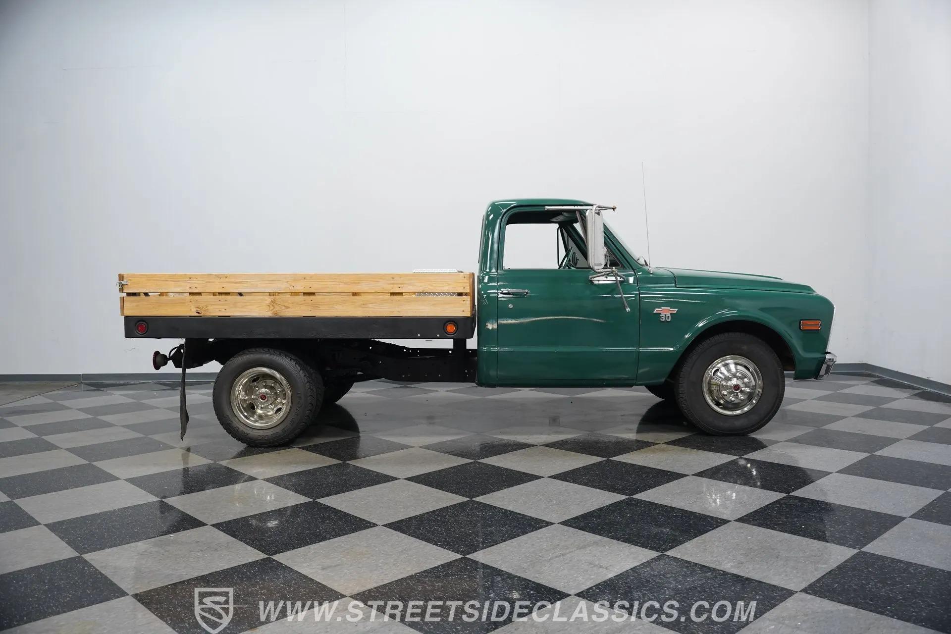 1968 Chevrolet C30 Flatbed Dually