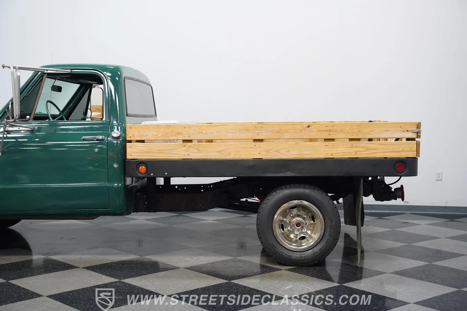 1968 Chevrolet C30 Flatbed Dually