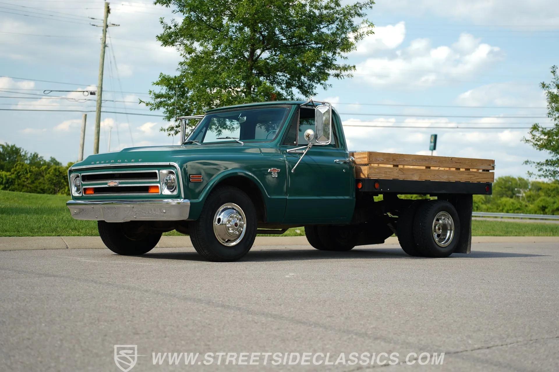 1968 Chevrolet C30 Flatbed Dually
