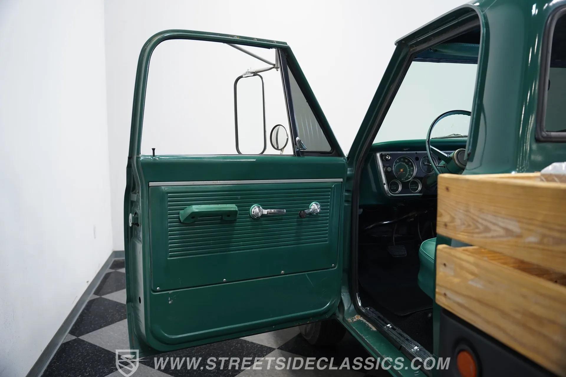 1968 Chevrolet C30 Flatbed Dually