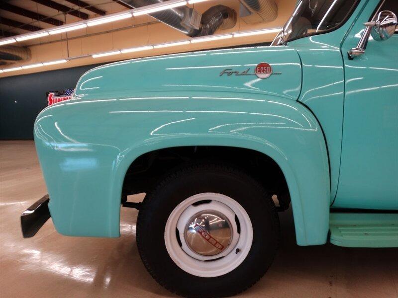 1955 Ford F-250