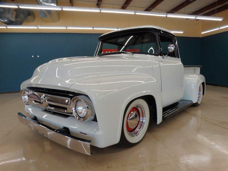  Ford F-100