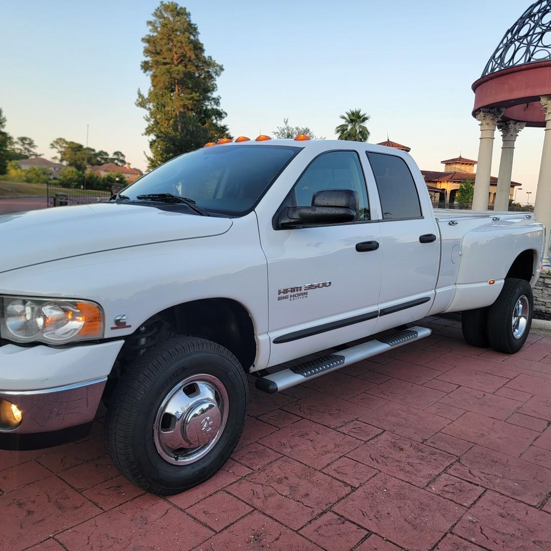 2005 Dodge Ram 3500 SLT Big Horn - 3