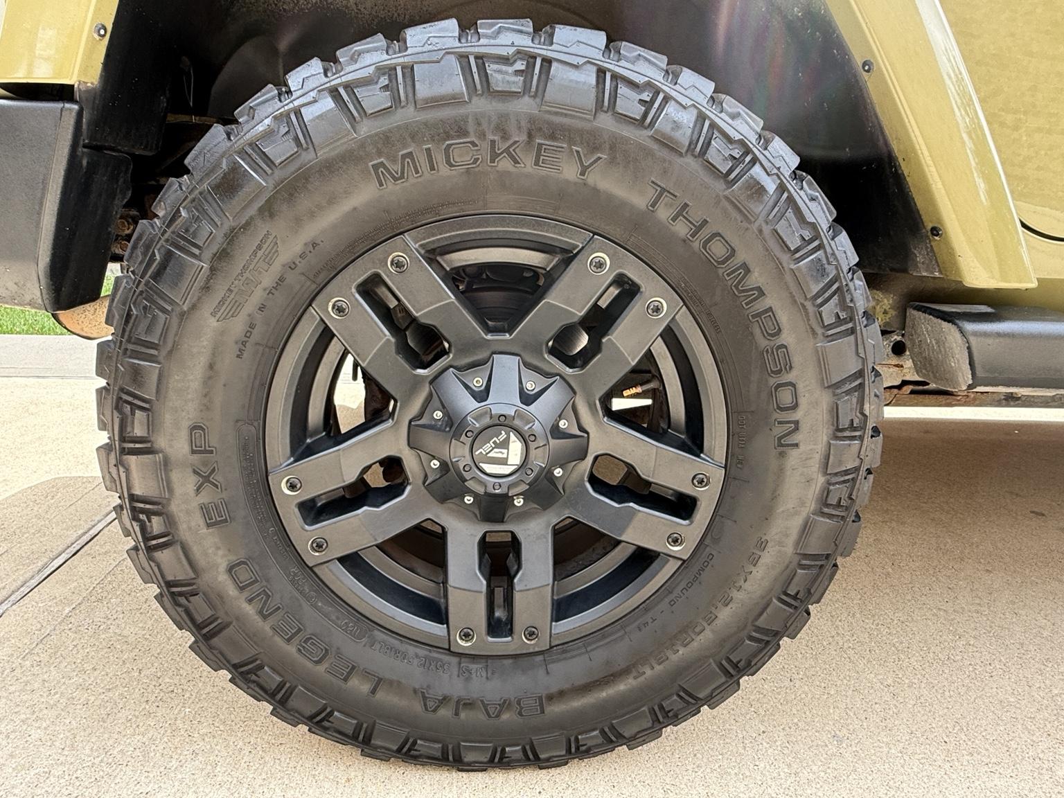 2013 Jeep Wrangler Sahara - 5