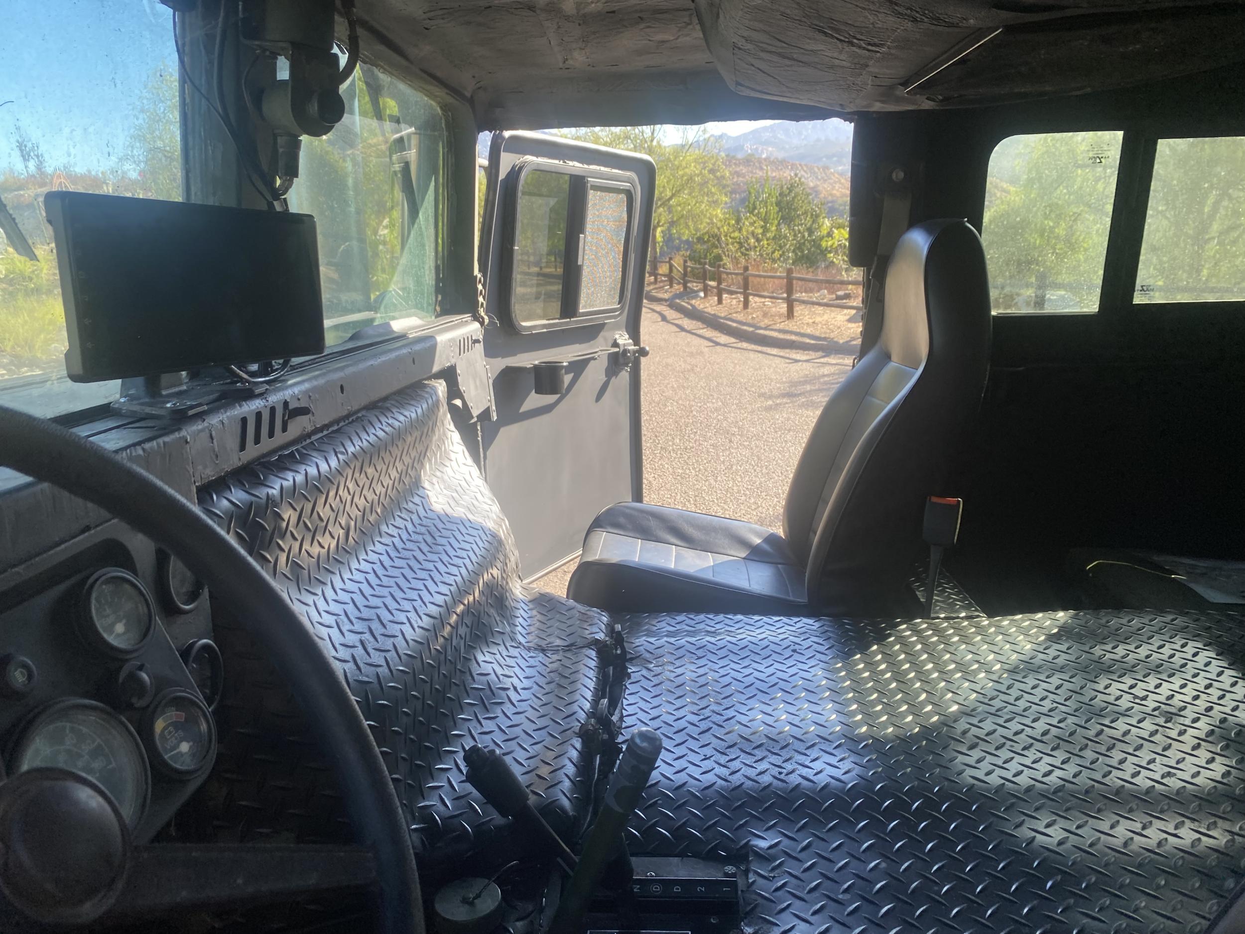 1993 AM General M998 HMMWV