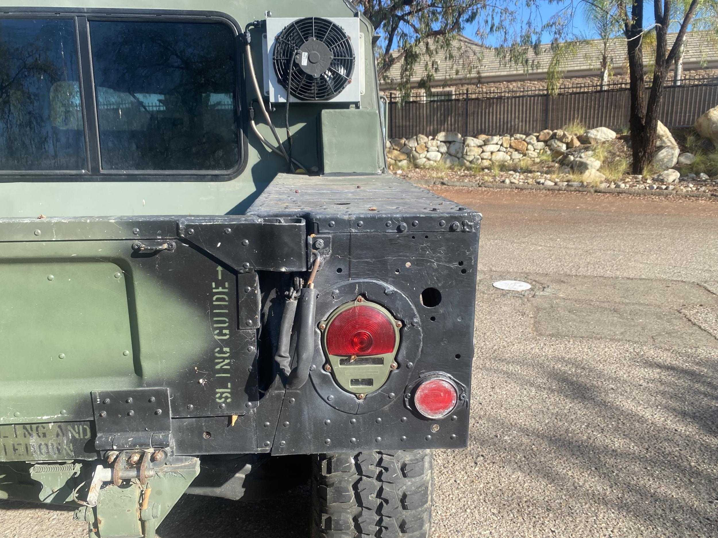 1993 AM General M998 HMMWV