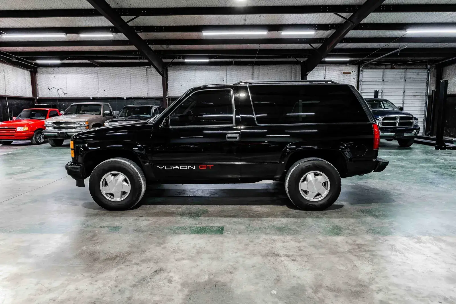 1996 GMC Yukon GT - 2