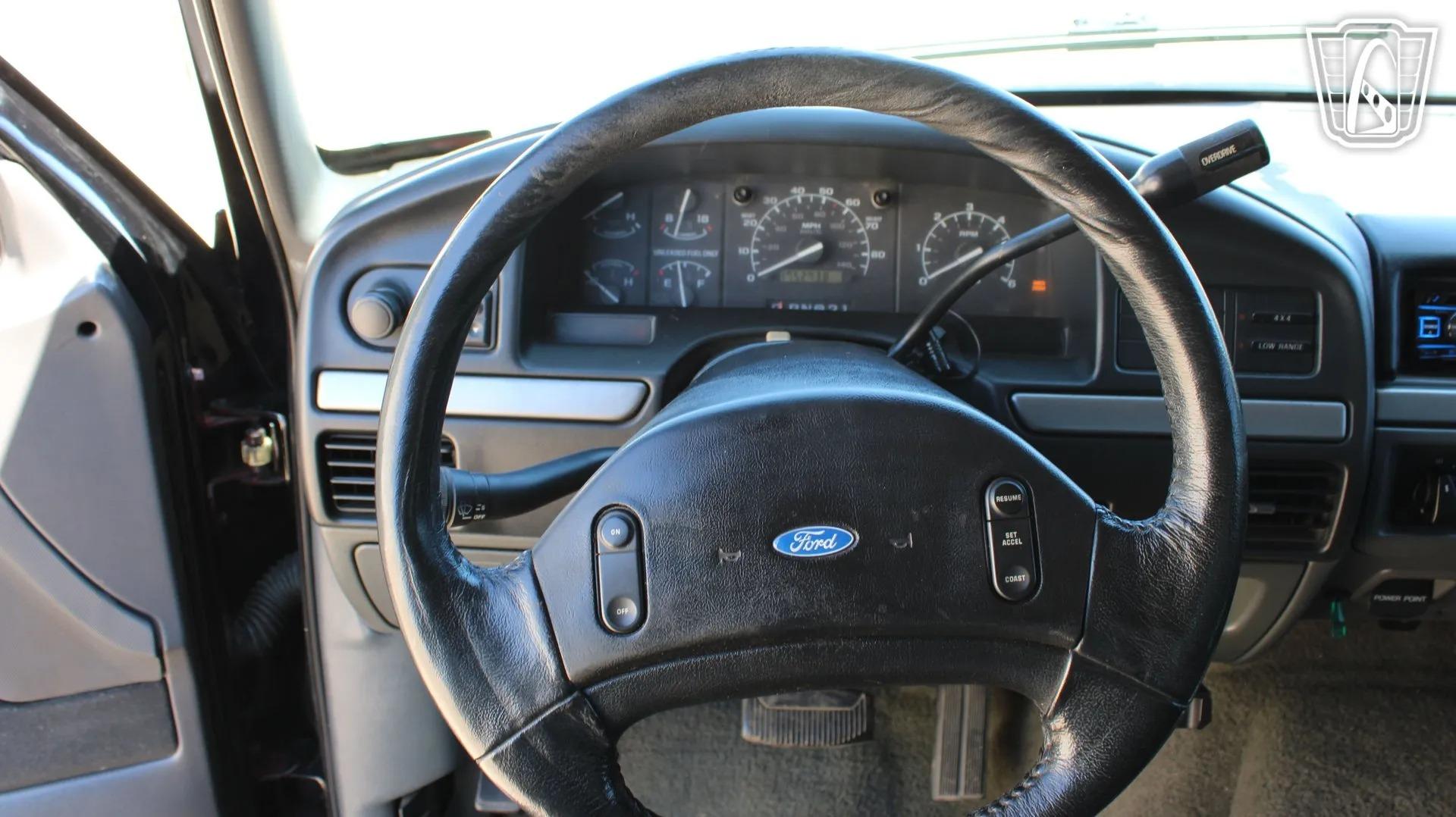 1993 Ford Bronco XLT