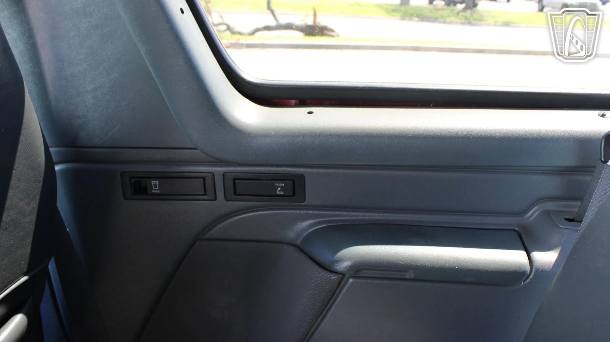1993 Ford Bronco XLT