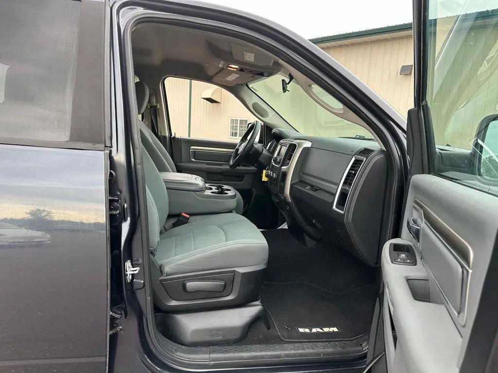 2017 Ram 1500 SLT