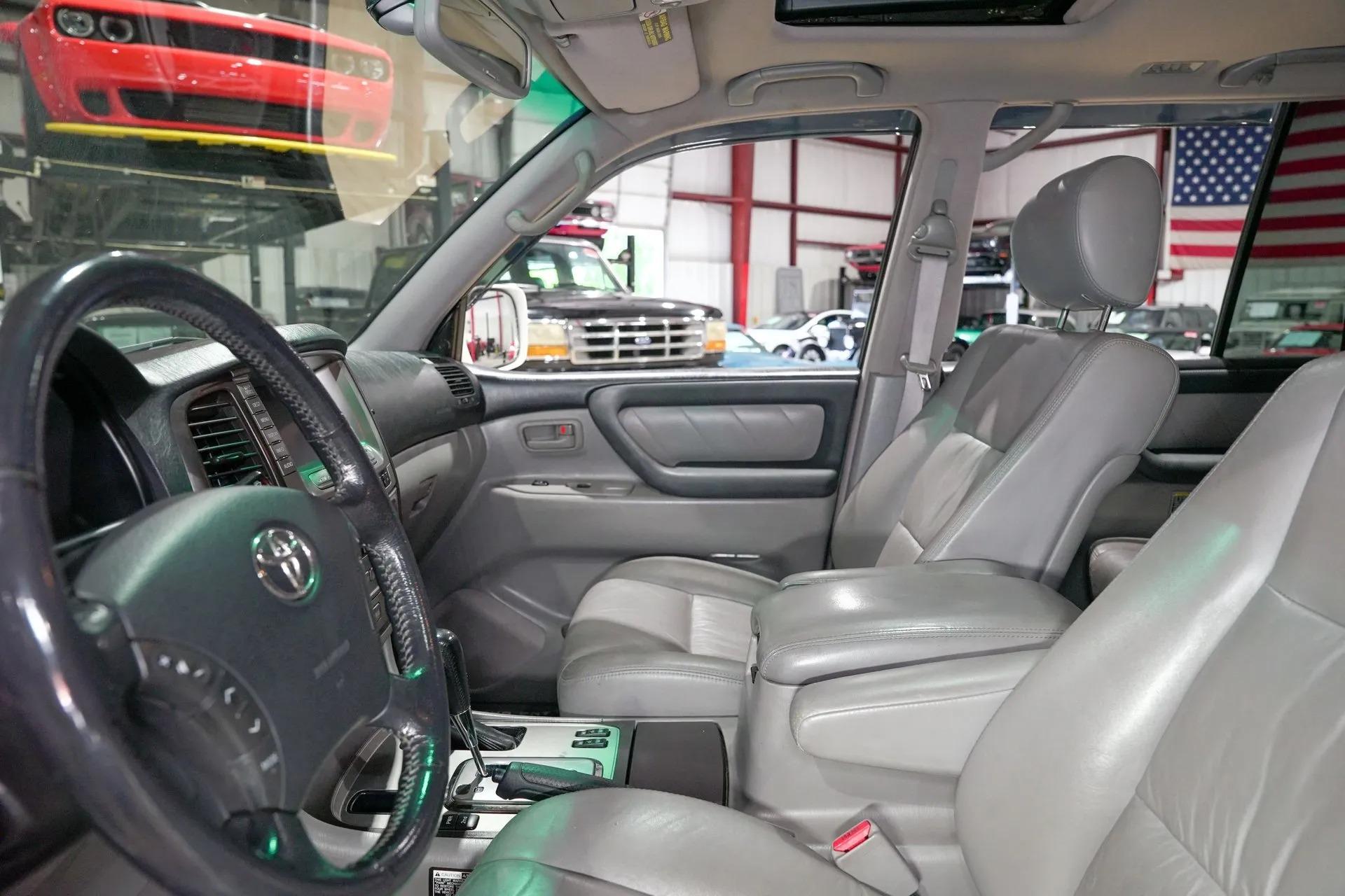 2005 Toyota Land Cruiser