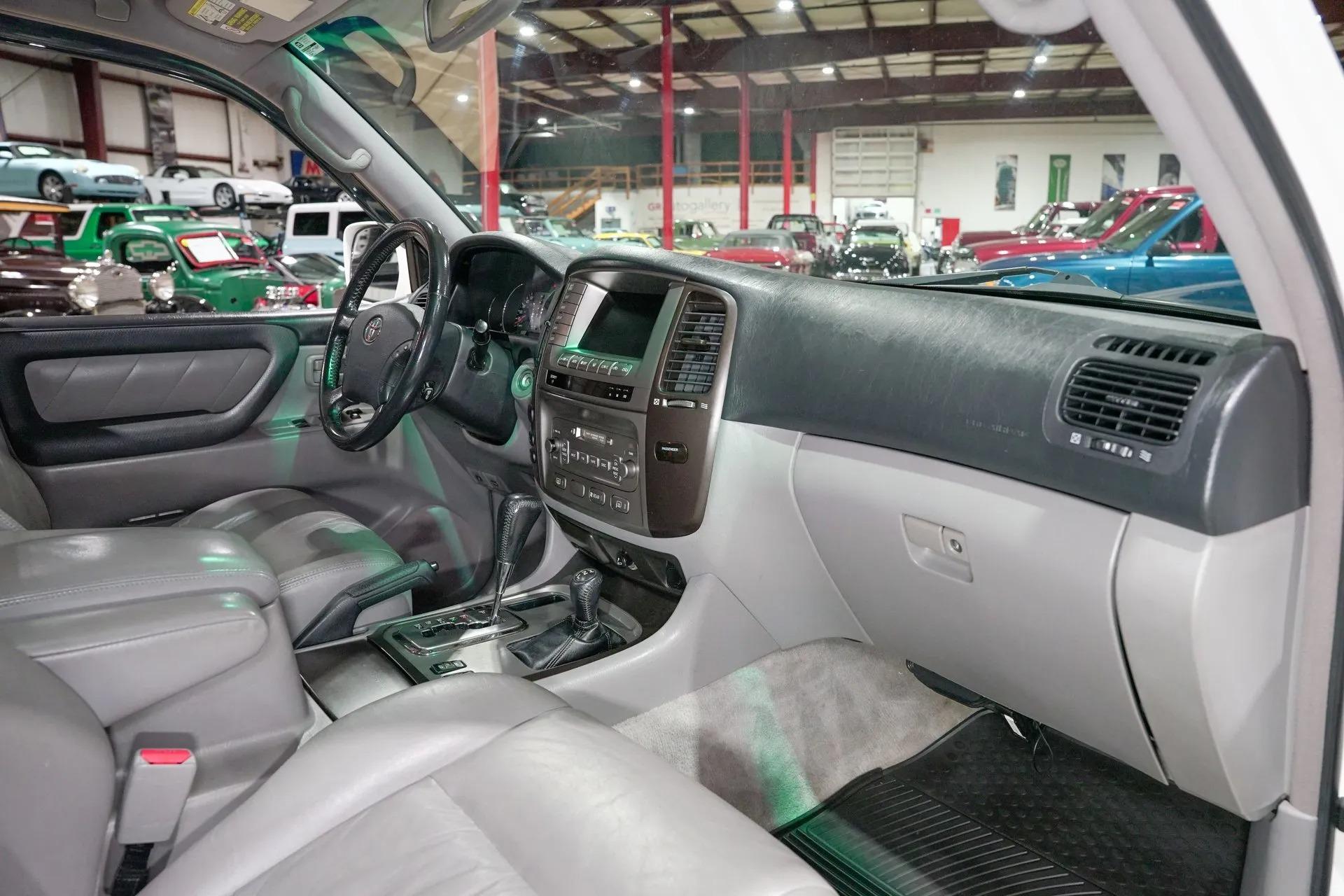 2005 Toyota Land Cruiser
