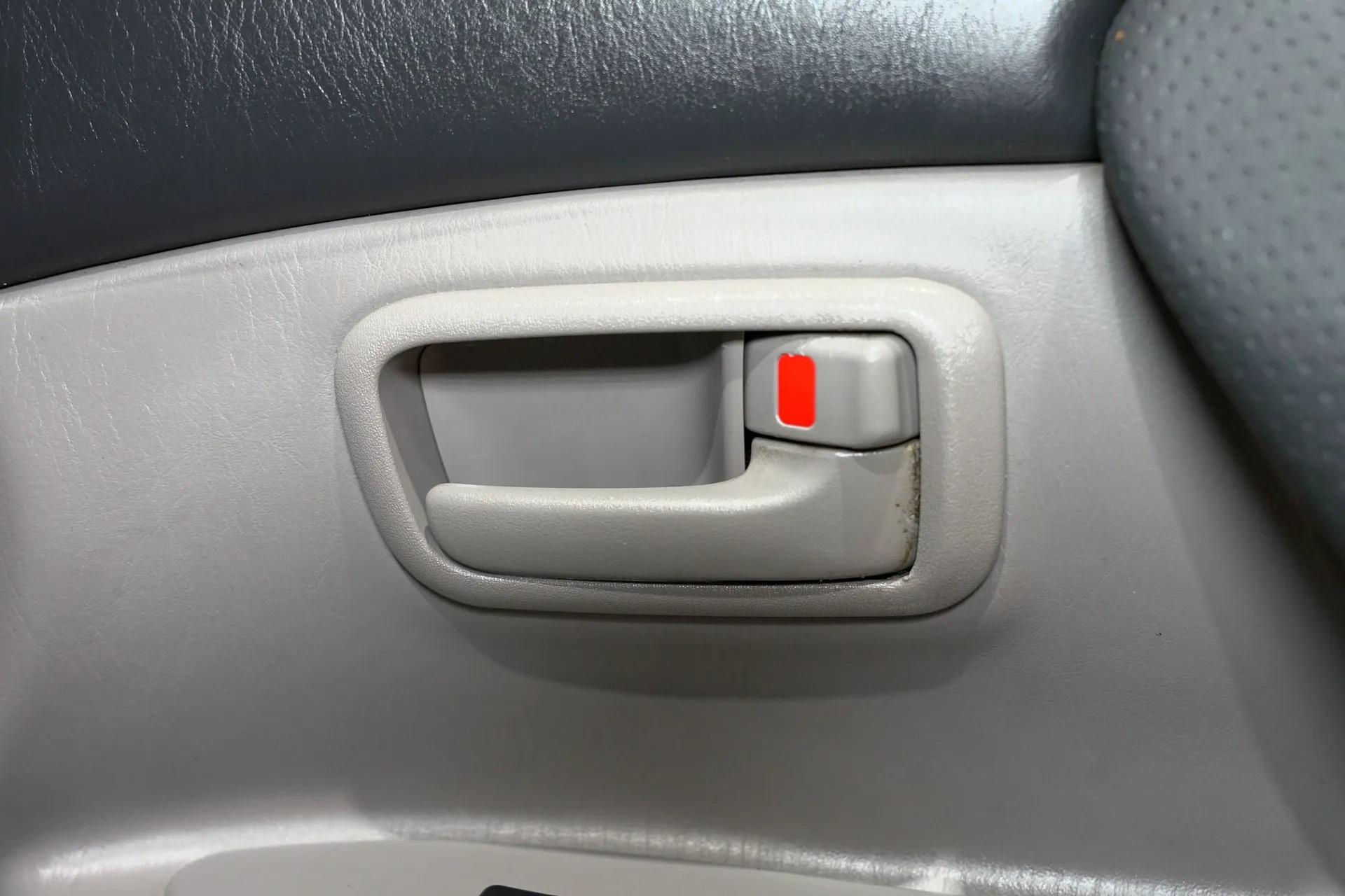 2005 Toyota Land Cruiser