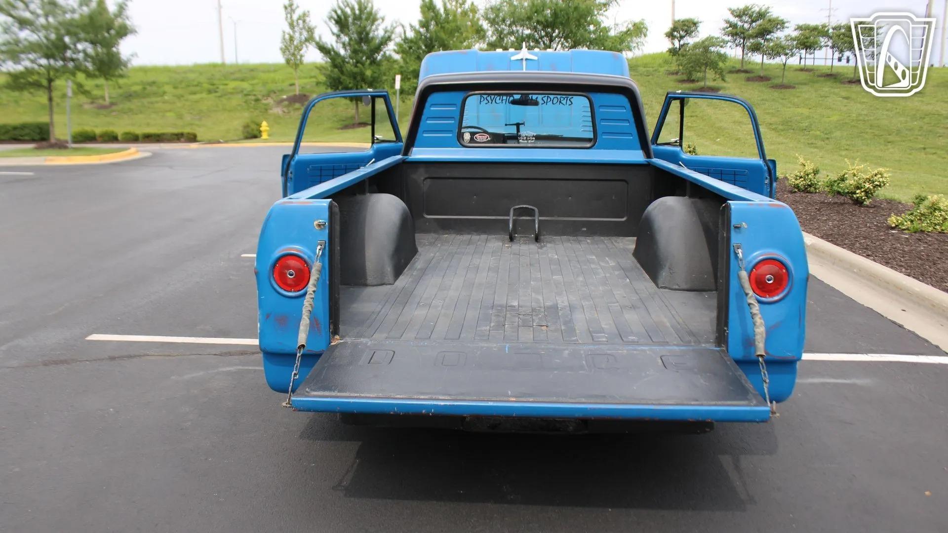 1965 Dodge D100