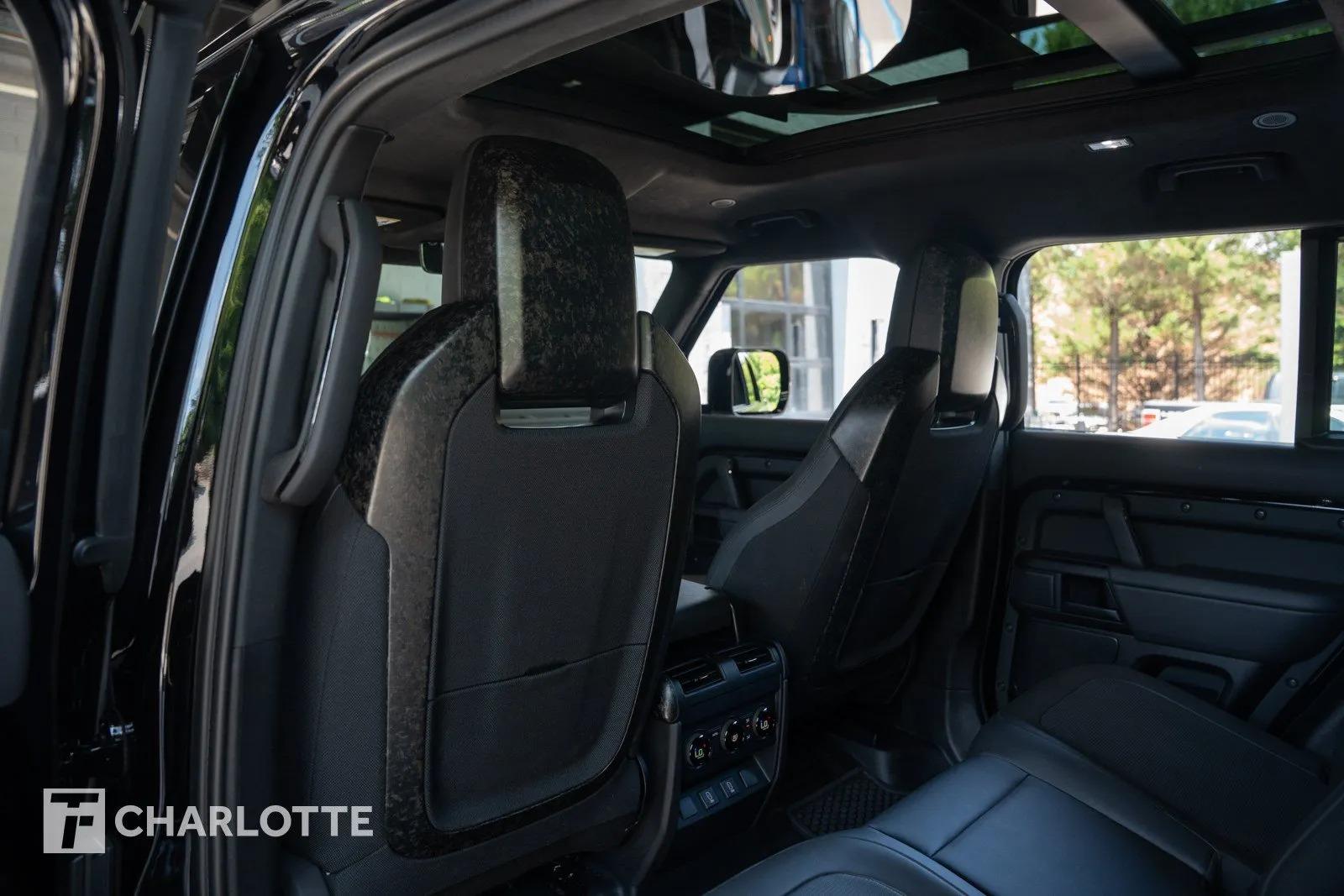2026 Land Rover Defender OCTA