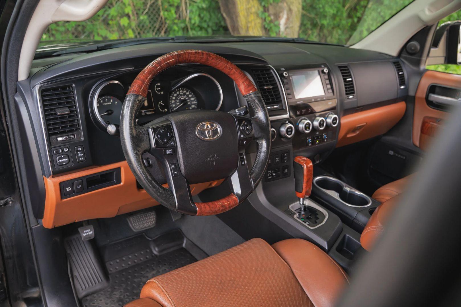 2020 Toyota Sequoia Platinum