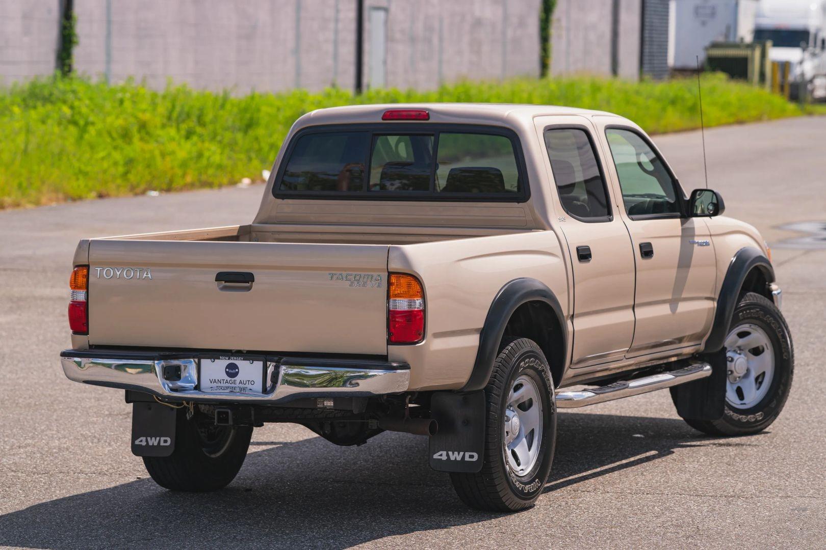 43k-Mile 2004 Toyota Tacoma Double Cab SR5