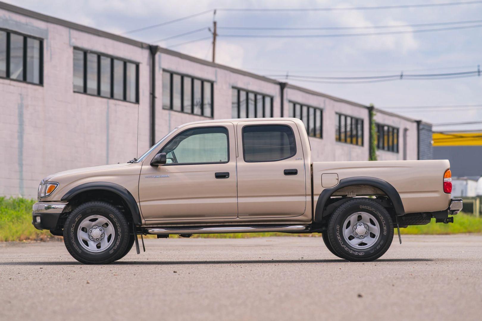 43k-Mile 2004 Toyota Tacoma Double Cab SR5