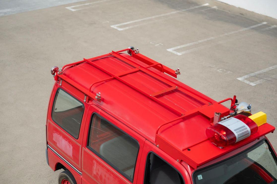2000 Subaru Sambar Fire Van