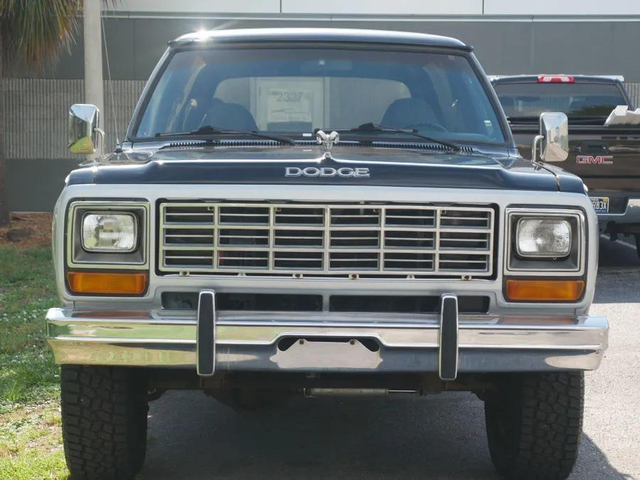 1983 Dodge Ramcharger Prospector 4x4 - 5