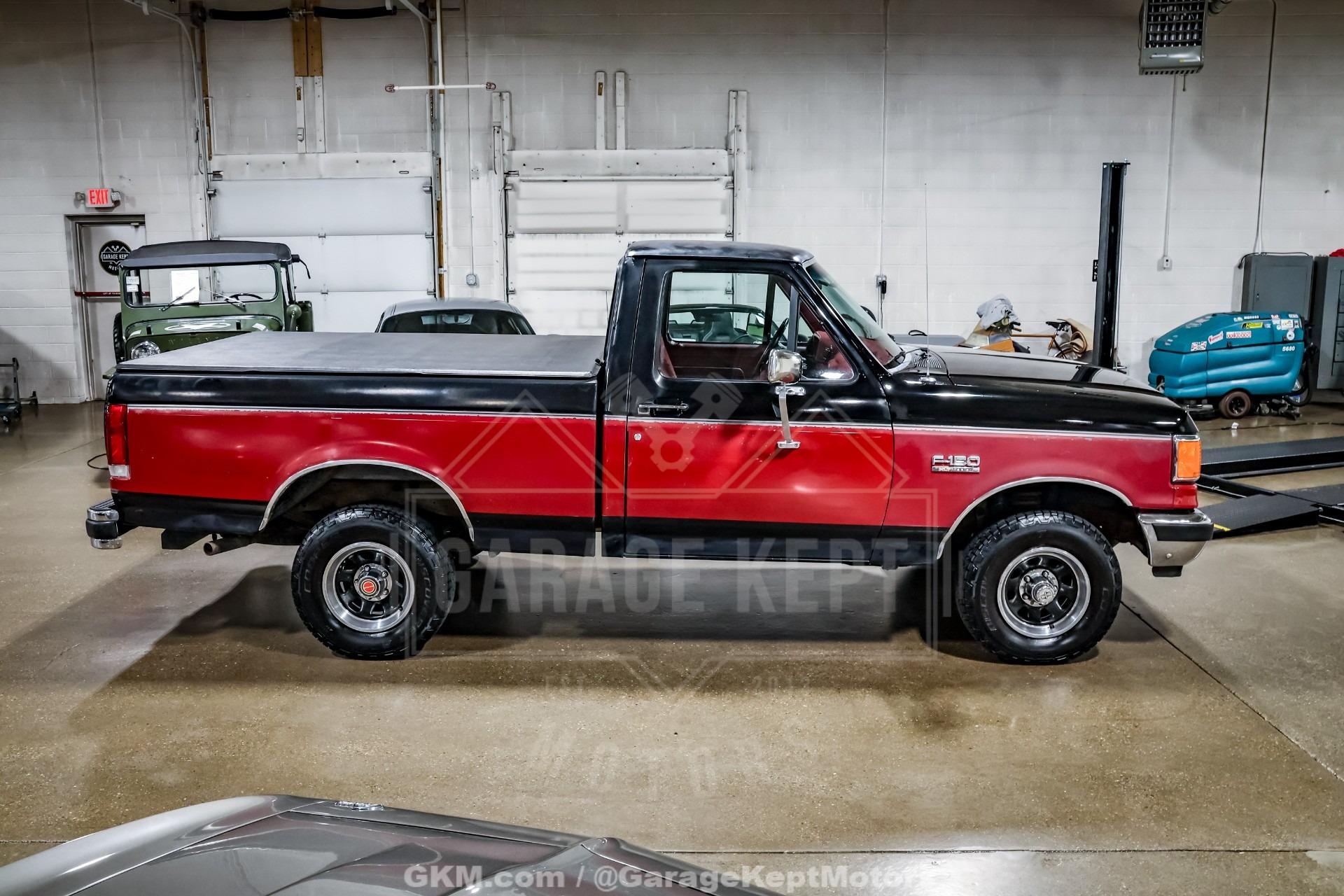1990 Ford F-150 XLT Lariat - 2