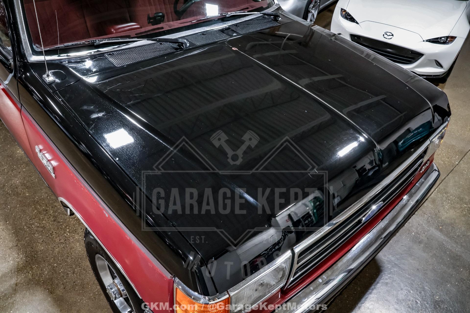 1990 Ford F-150 XLT Lariat