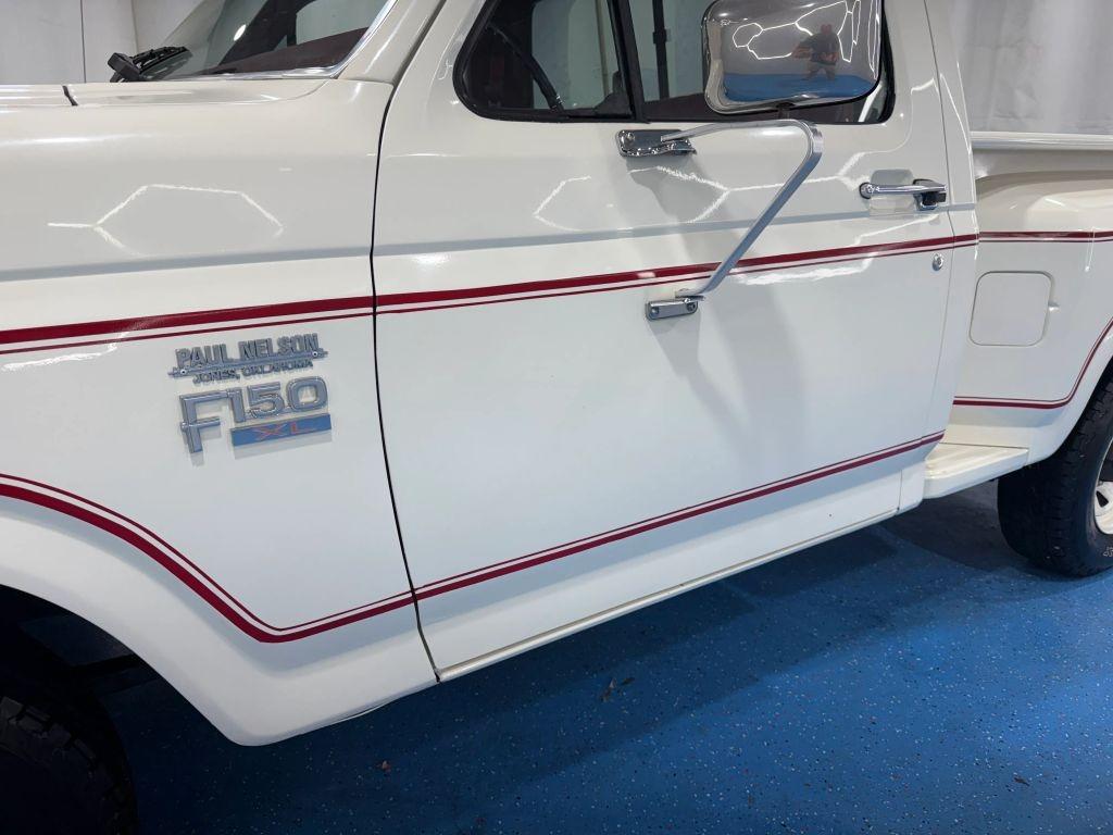 1985 Ford F-150 XLT Lariat