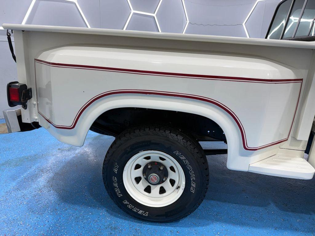 1985 Ford F-150 XLT Lariat